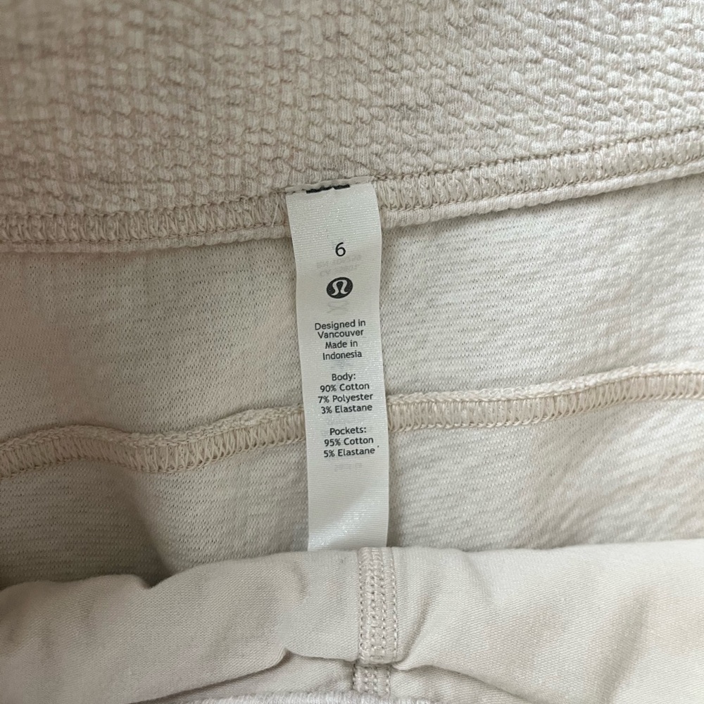 Lululemon High Rise Ribbed Pants size 6 - Picture 4 of 5